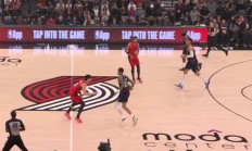 开云体育登录-雄鹿横扫篮网，布鲁克-洛佩兹献投篮高效的简单介绍