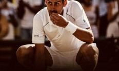 开云APP-温网轻取法网，德约科维奇高光表现的简单介绍