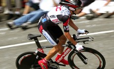 开云体育下载-当红黑军团遭遇太极虎，阿坎吉数据爆炸背后的战术博弈与未来启示