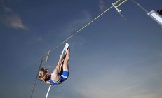 开云体育在线-广厦破浙显铁血，欧文跨洋刷新史—双星闪耀下的竞技之光