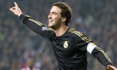 开云平台-格纳布里爆发背后的足球哲学，从奥地利淘汰赛过关看中国足球的差距与启示