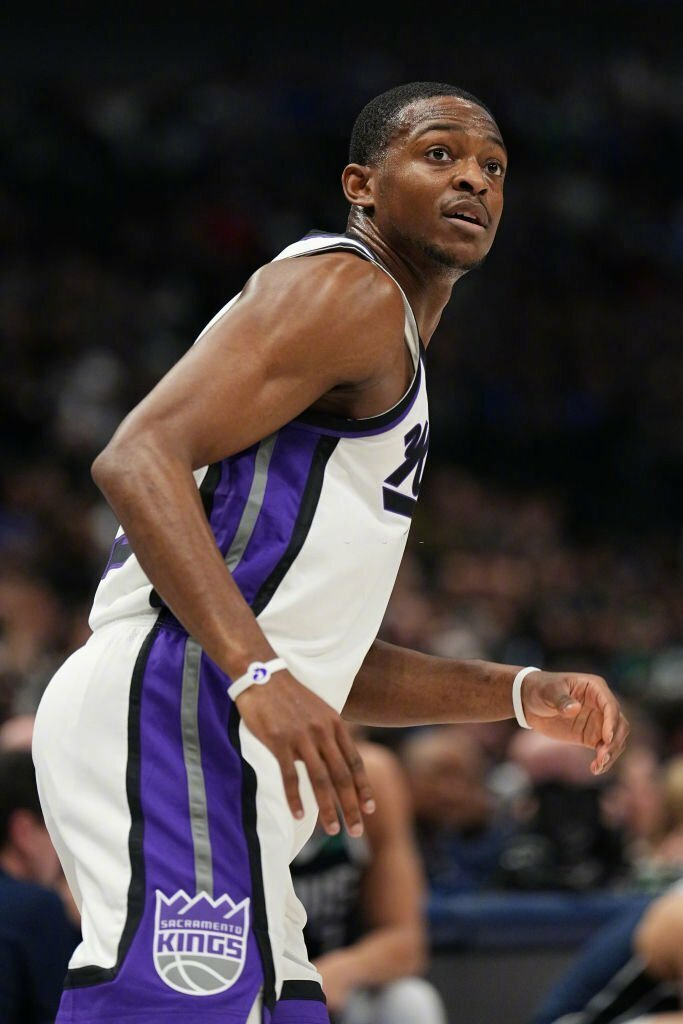 独行侠胜国王，客场取得三连胜状态正佳的简单介绍