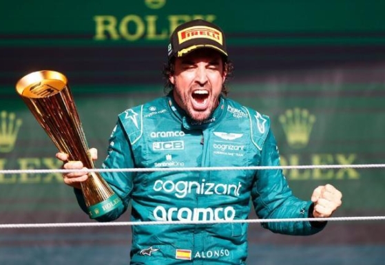 雷诺车队力克梅赛德斯，阿隆索高光表现的简单介绍