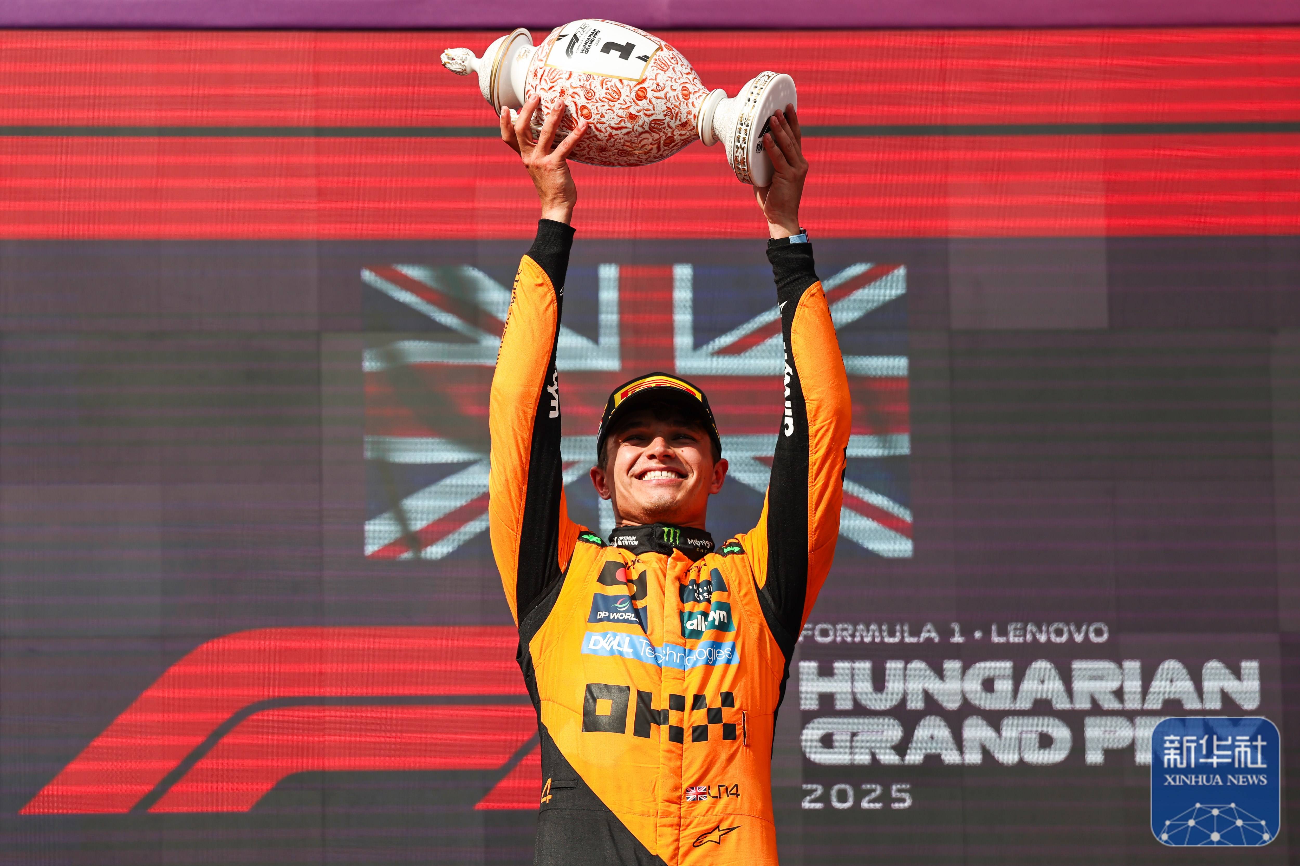 包含梅赛德斯完胜红牛车队，诺里斯带队取胜的词条